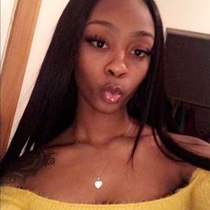 Meet your Posher, Deanna